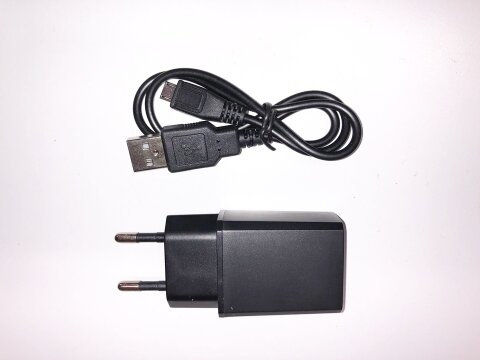 220V-USB-Stecker inkl. Kabel USB-A auf USB-C